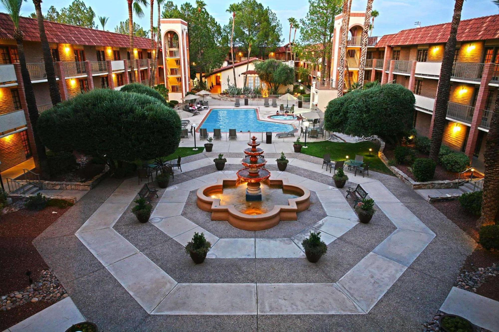 Doubletree Suites By Hilton Tucson Airport Exteriér fotografie